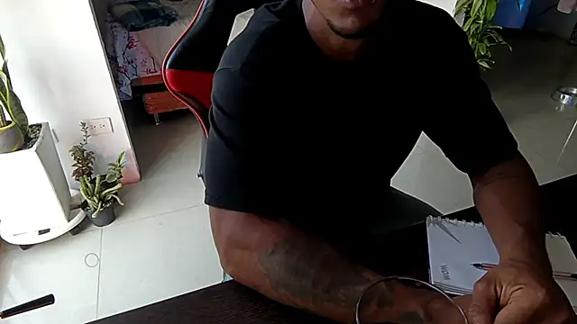 Adam Valenciia online show from February 8, 2026, 10:51 pm