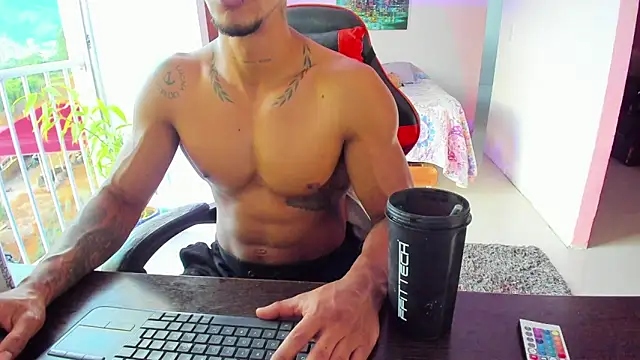 Adam Valenciia online show from September 13, 2025, 10:43 pm