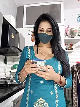 Best-Couple online show from November 25, 2025, 3:07 am