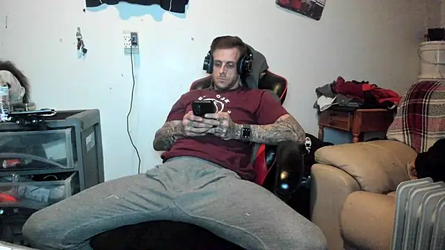 JamesMichael88 online show from March 5, 2025, 2:25 am