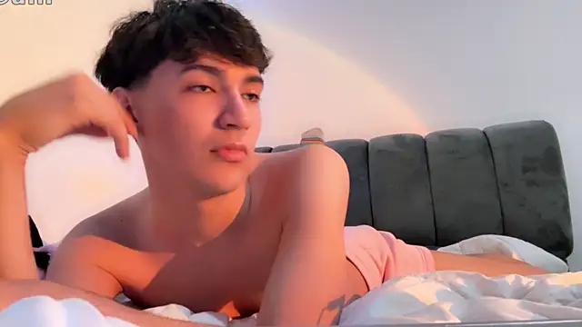 Snapshot of Calacran chatting on April 7, 2026, 4:36 am Calacran online show from April 7, 2026, 4:36 am