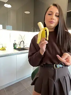 Snapshot of claraxjoyy chatting on March 6, 2025, 7:47 am claraxjoyy online show from March 6, 2025, 7:47 am