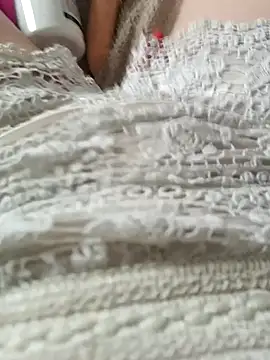 Snapshot of AnnalSV91 chatting on February 13, 2025, 2:20 pm AnnalSV91 online show from February 13, 2025, 2:20 pm