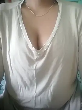 muskan-Sharma online show from October 15, 2025, 5:17 am