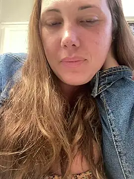 Snapshot of bjayburn chatting on January 2, 2025, 8:35 pm bjayburn online show from January 2, 2025, 8:35 pm