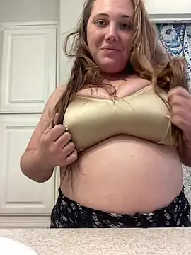 Snapshot of bjayburn chatting on January 1, 2025, 9:20 pm bjayburn online show from January 1, 2025, 9:20 pm