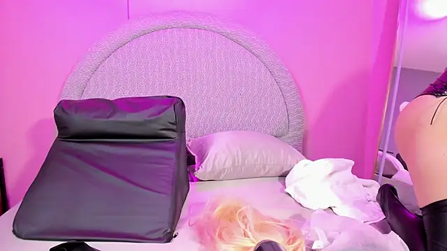 lee Powder online show from December 5, 2025, 11:31 am