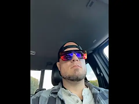 RickeyRidez online show from October 23, 2025, 5:22 pm