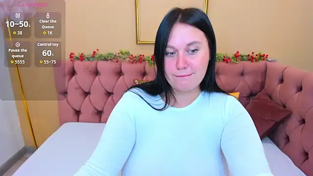 GloriaBates online show from December 3, 2025, 12:55 am