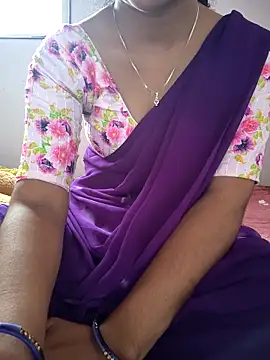 Snapshot of lovelygirl4567 chatting on April 18, 2026, 5:21 am lovelygirl4567 online show from April 18, 2026, 5:21 am