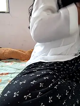 Snapshot of lovelygirl4567 chatting on May 1, 2026, 5:34 am lovelygirl4567 online show from May 1, 2026, 5:34 am