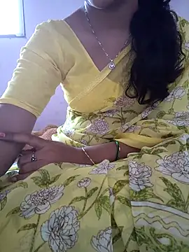 Snapshot of lovelygirl4567 chatting on May 6, 2026, 5:44 am lovelygirl4567 online show from May 6, 2026, 5:44 am
