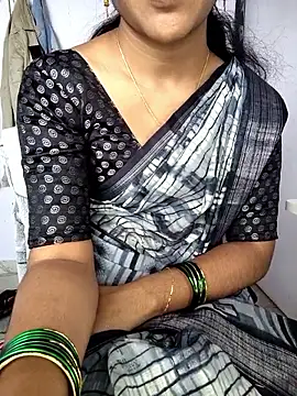 lovelygirl4567 online show from December 4, 2025, 6:34 am