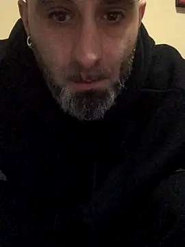 josueswvillaA1 online show from November 18, 2025, 11:15 pm