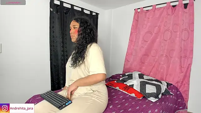 Snapshot of madisonbrunette chatting on December 21, 2025, 9:33 am madisonbrunette online show from December 21, 2025, 9:33 am