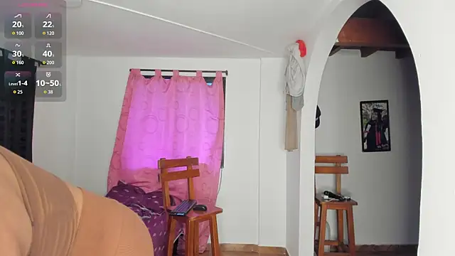 Snapshot of madisonbrunette chatting on January 13, 2026, 10:13 pm madisonbrunette online show from January 13, 2026, 10:13 pm