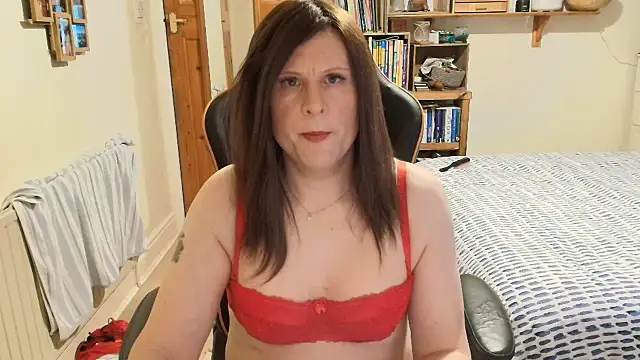 Snapshot of NaughtyCatherineClimax74 chatting on December 3, 2025, 10:31 pm NaughtyCatherineClimax74 online show from December 3, 2025, 10:31 pm