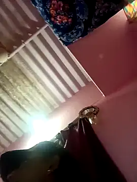 Snapshot of Remo0 chatting on September 10, 2025, 11:31 am Remo0 online show from September 10, 2025, 11:31 am