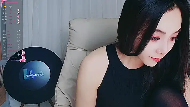 Snapshot of xiaotiantian-76 chatting on November 14, 2025, 3:54 am xiaotiantian-76 online show from November 14, 2025, 3:54 am