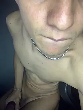 Snapshot of gabrielzinnnn085 chatting on October 7, 2025, 10:00 pm gabrielzinnnn085 online show from October 7, 2025, 10:00 pm