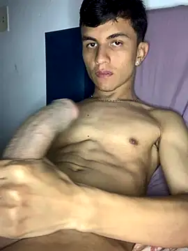 Snapshot of gabrielzinnnn085 chatting on September 17, 2025, 8:55 pm gabrielzinnnn085 online show from September 17, 2025, 8:55 pm