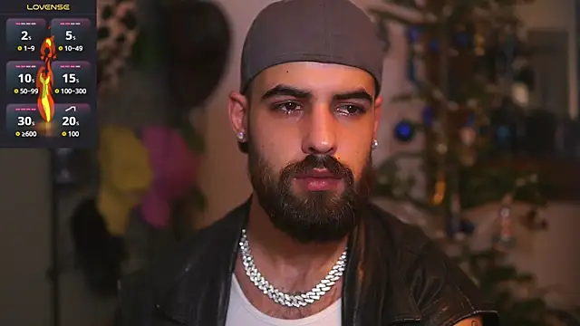 Snapshot of HairyRobxxx chatting on December 17, 2025, 4:12 pm HairyRobxxx online show from December 17, 2025, 4:12 pm