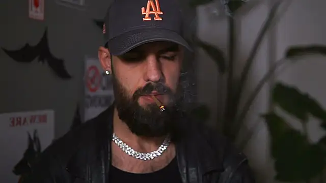 Snapshot of HairyRobxxx chatting on November 7, 2025, 8:24 pm HairyRobxxx online show from November 7, 2025, 8:24 pm