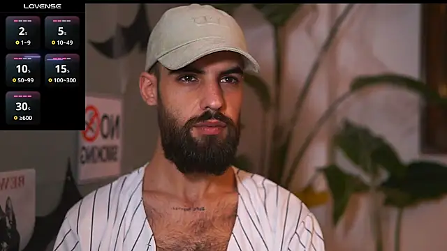 Snapshot of HairyRobxxx chatting on November 1, 2025, 4:01 pm HairyRobxxx online show from November 1, 2025, 4:01 pm