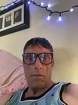 jerjenn online show from June 25, 2026, 9:20 pm