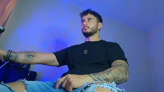 Snapshot of XanderCage99 chatting on September 25, 2025, 5:35 am XanderCage99 online show from September 25, 2025, 5:35 am