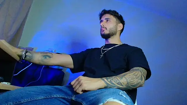 Snapshot of XanderCage99 chatting on October 9, 2025, 4:57 am XanderCage99 online show from October 9, 2025, 4:57 am