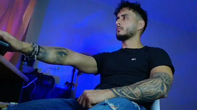 Snapshot of XanderCage99 chatting on November 6, 2025, 7:56 am XanderCage99 online show from November 6, 2025, 7:56 am