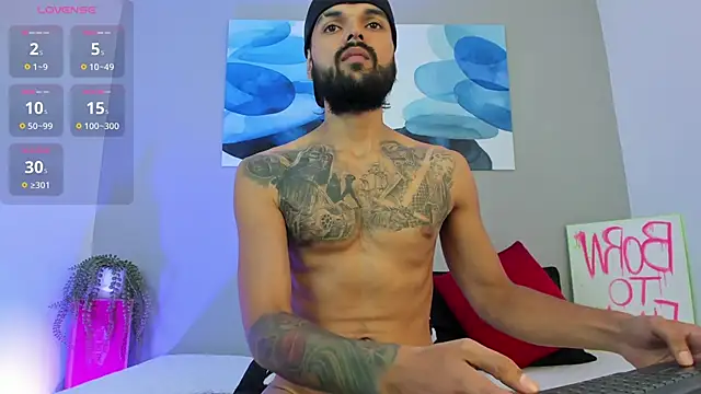 Snapshot of Emilio_Wolf chatting on February 15, 2025, 9:17 pm Emilio Wolf online show from February 15, 2025, 9:17 pm