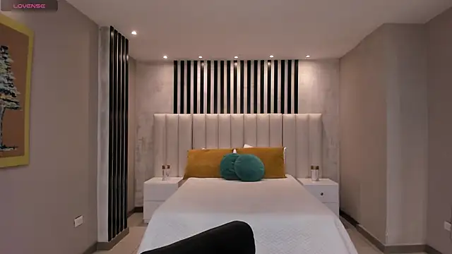 Snapshot of NiaSalvatore chatting on September 21, 2025, 4:56 pm NiaSalvatore online show from September 21, 2025, 4:56 pm