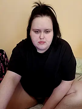 Snapshot of Masha_meow chatting on October 19, 2025, 12:35 am Masha meow online show from October 19, 2025, 12:35 am