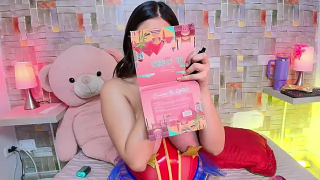 Snapshot of katy_handerson chatting on October 31, 2025, 6:37 pm katy handerson online show from October 31, 2025, 6:37 pm