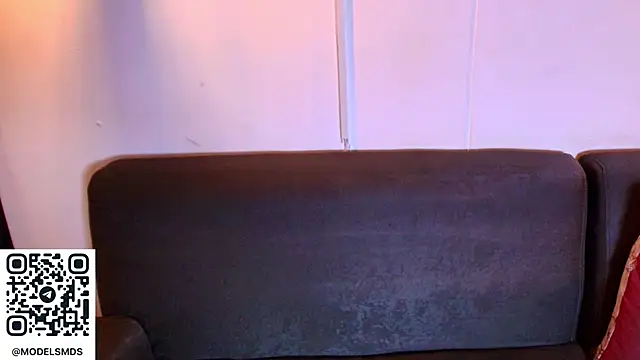 Snapshot of katy_handerson chatting on November 4, 2025, 8:45 pm katy handerson online show from November 4, 2025, 8:45 pm