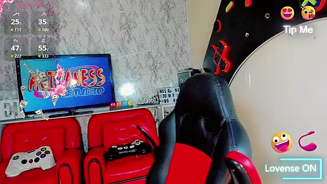 Gisele fox online show from September 20, 2025, 3:00 am