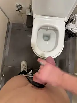 Snapshot of verici34 chatting on March 7, 2026, 11:49 am verici34 online show from March 7, 2026, 11:49 am