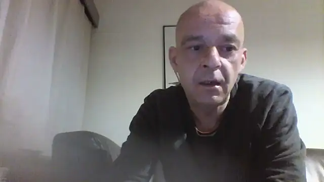 Snapshot of horndude187187 chatting on January 5, 2025, 12:20 am horndude187187 online show from January 5, 2025, 12:20 am
