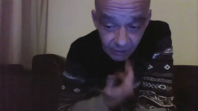 Snapshot of horndude187187 chatting on January 12, 2025, 1:21 am horndude187187 online show from January 12, 2025, 1:21 am