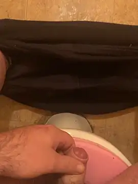 balint35 online show from November 8, 2025, 5:38 pm