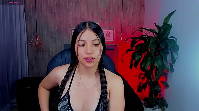 Brittany  18 online show from February 6, 2025, 7:51 pm