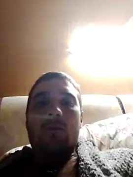 HueingChamber4352 online show from September 16, 2025, 4:52 pm