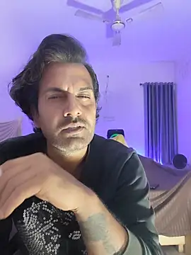 Snapshot of MAGNETICDADDY8 chatting on March 24, 2026, 5:24 pm MAGNETICDADDY8 online show from March 24, 2026, 5:24 pm