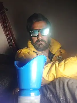 Snapshot of MAGNETICDADDY8 chatting on January 18, 2026, 10:51 am MAGNETICDADDY8 online show from January 18, 2026, 10:51 am