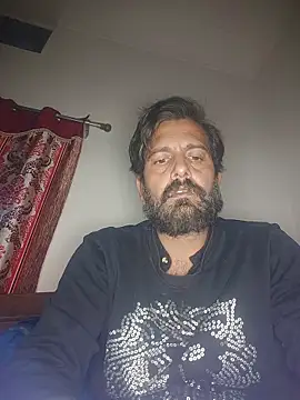 Snapshot of MAGNETICDADDY8 chatting on January 17, 2026, 9:46 am MAGNETICDADDY8 online show from January 17, 2026, 9:46 am