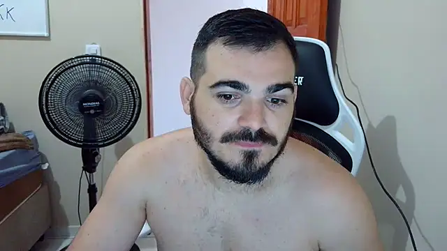 camillebr online show from February 21, 2025, 7:21 pm