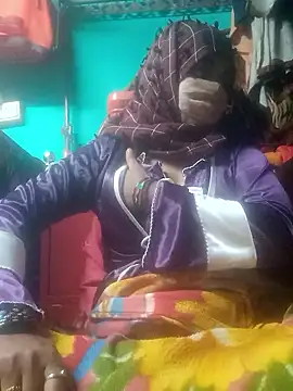 YourHotRandi online show from January 7, 2026, 5:51 pm