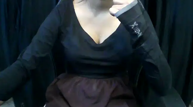 Snapshot of hot-niti chatting on March 17, 2025, 12:21 am hot-niti online show from March 17, 2025, 12:21 am